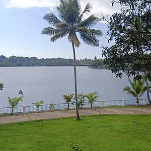  Resort Ripples Backwater Resort,